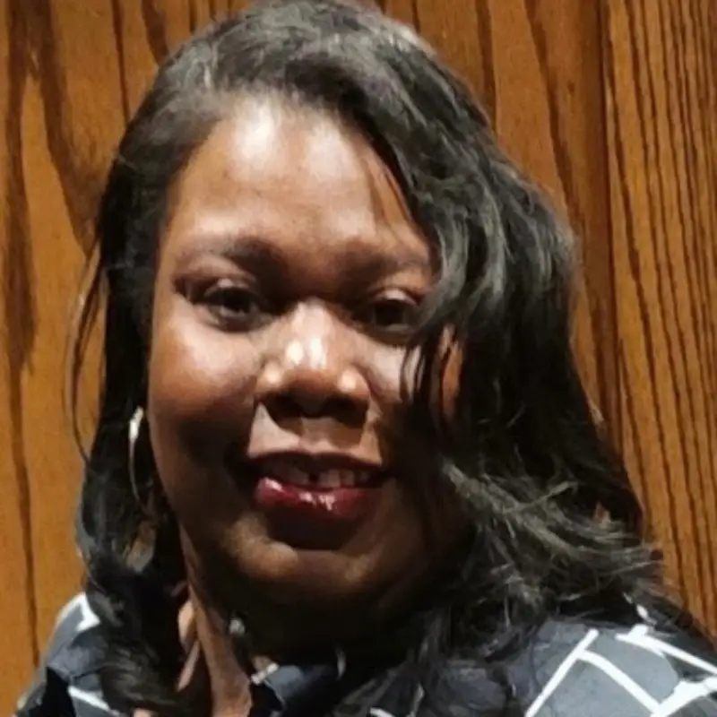 Headshot of Ikesha Brown