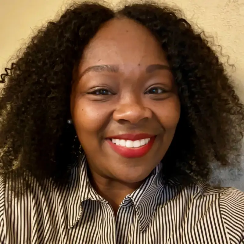Headshot of Latoria Lewis
