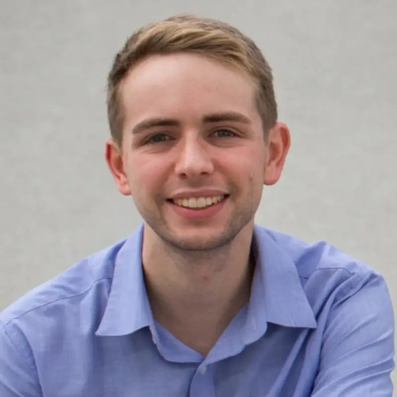 Headshot of Elijah Schwartz