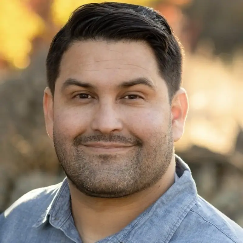 Headshot of Christopher Norton