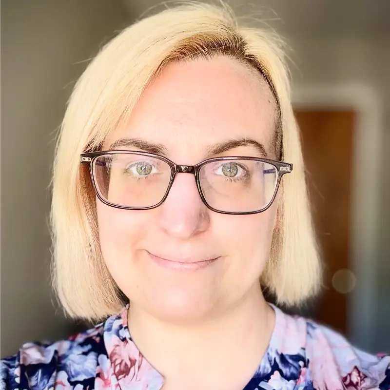 Headshot of Margaret Proulx