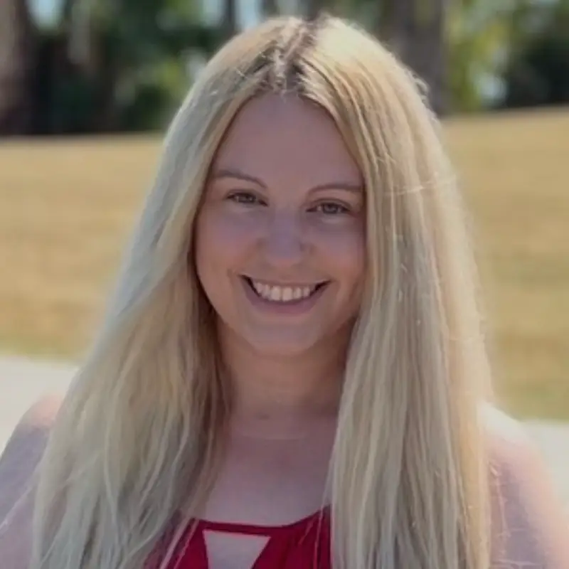 Headshot of Emma Doney
