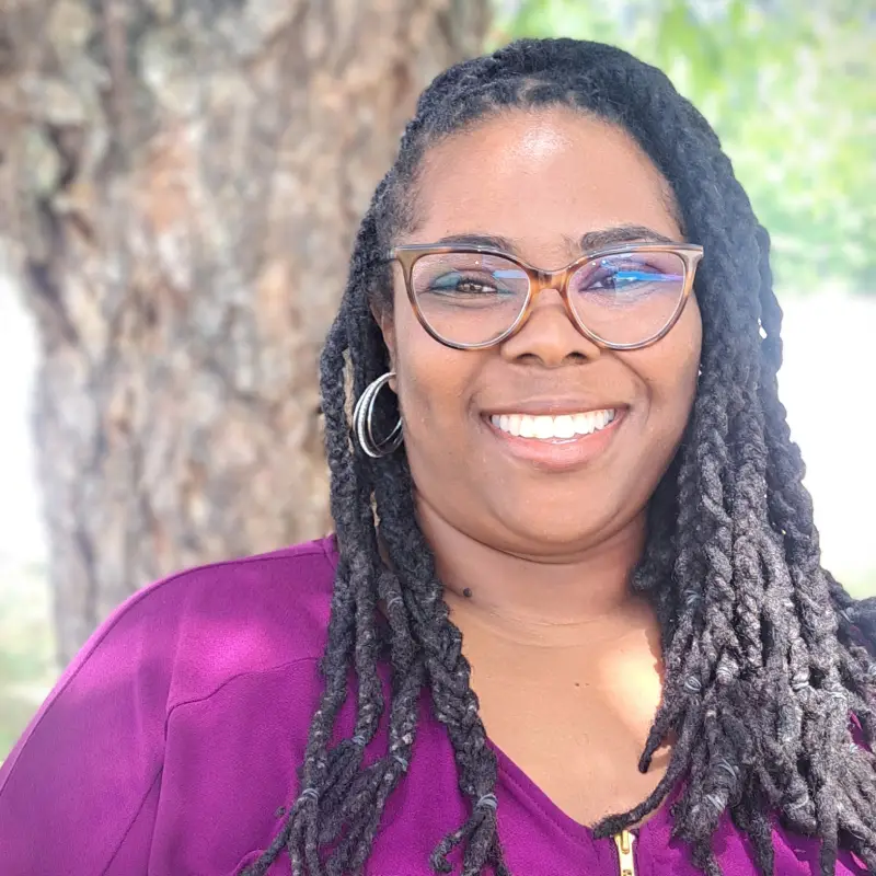 Headshot of Michele Walker