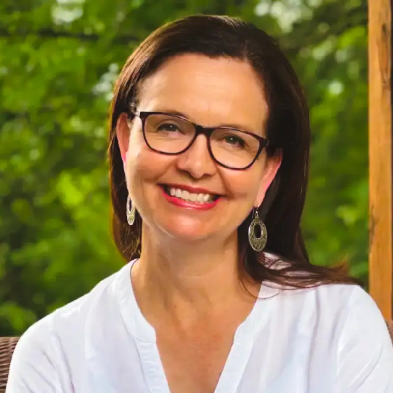Headshot of Amanda Harrell