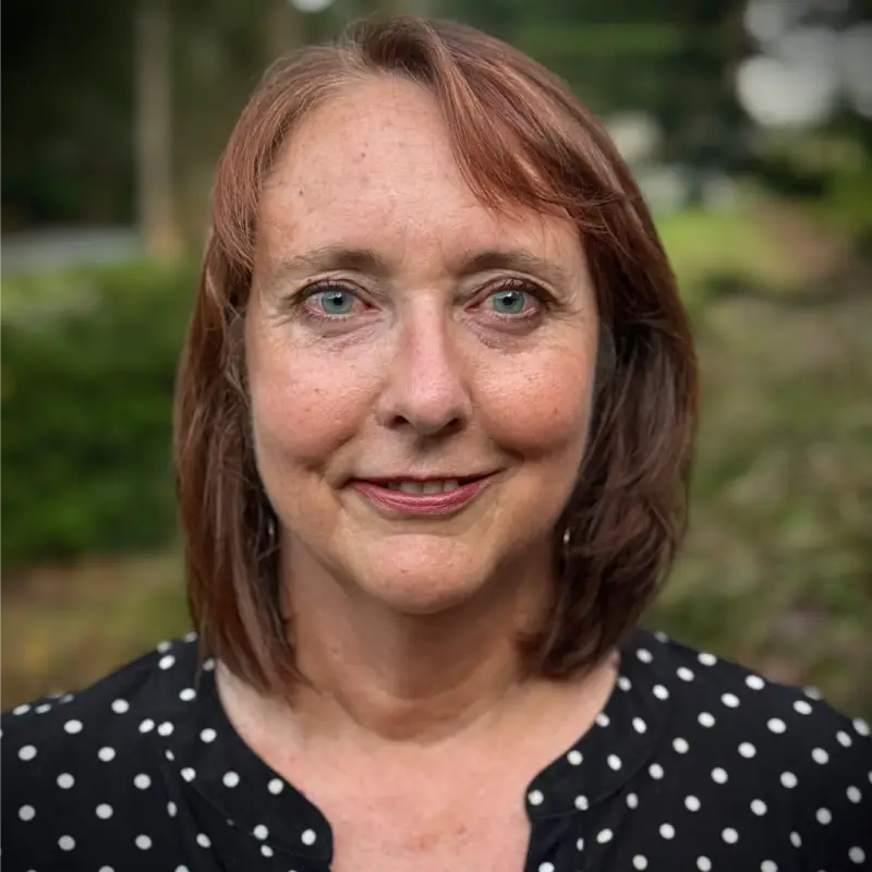 Headshot of Laura Rencher