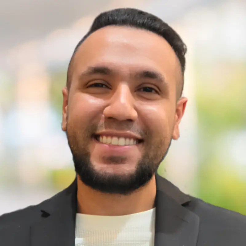 Headshot of Syed Rizvi