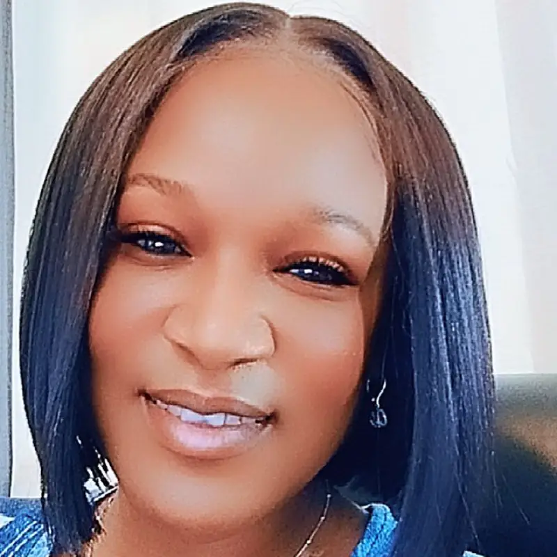 Headshot of Andrea Paige