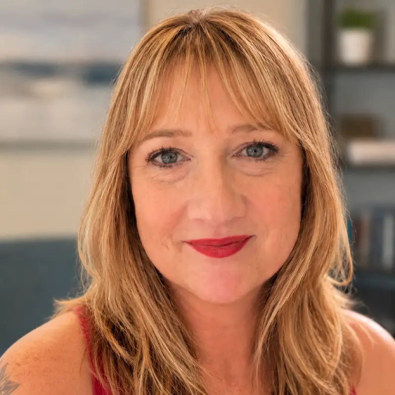 Headshot of April Dent