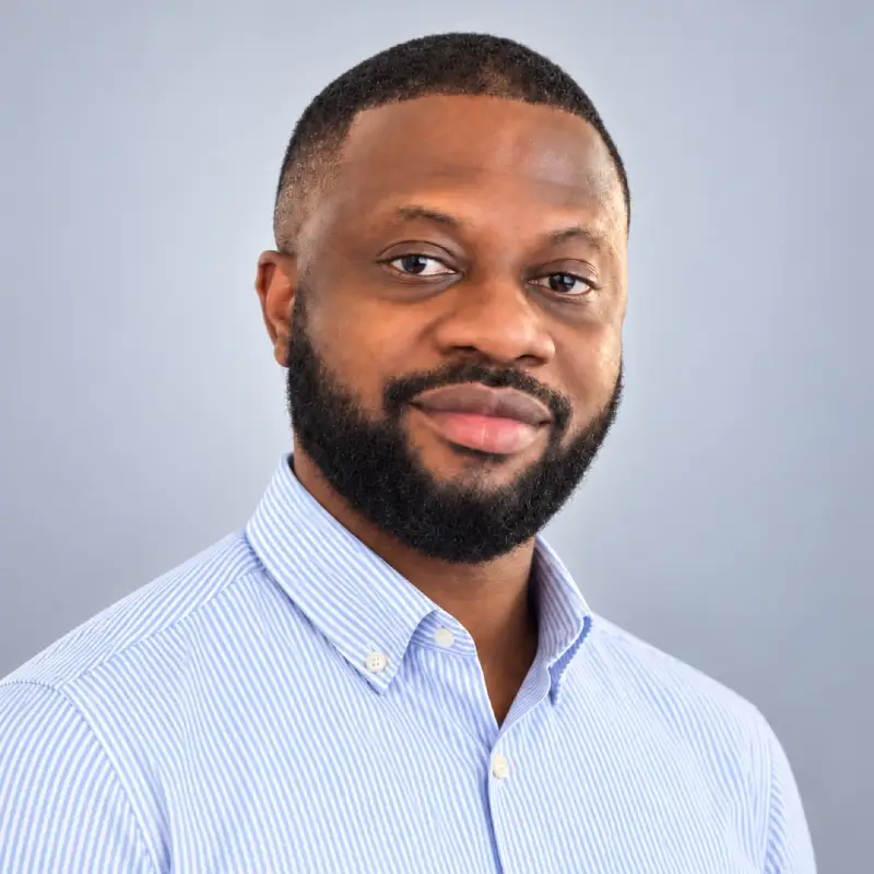 Headshot of Enoch Sackey