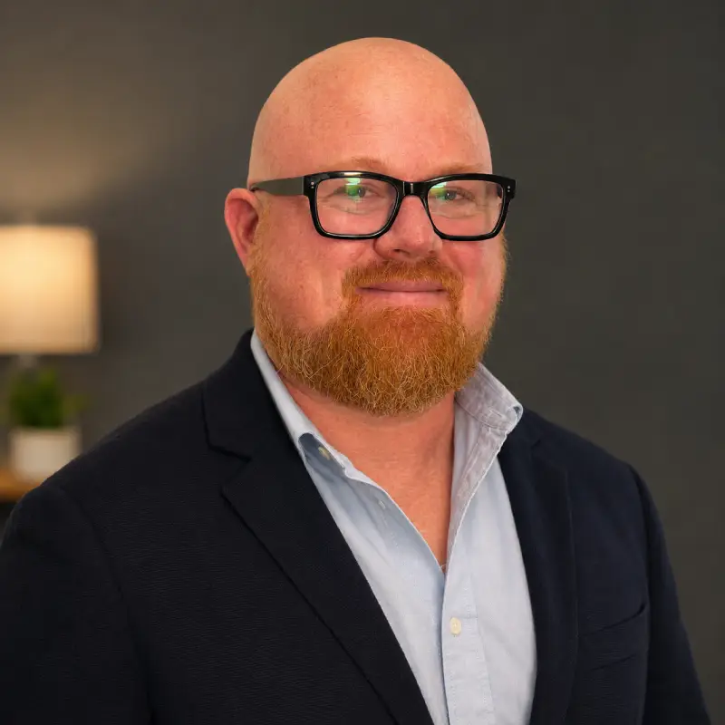 Headshot of Joshua Ireland