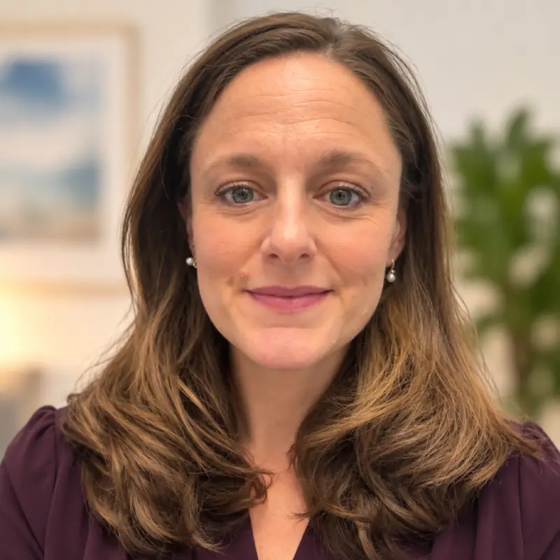 Headshot of Amy Sanders