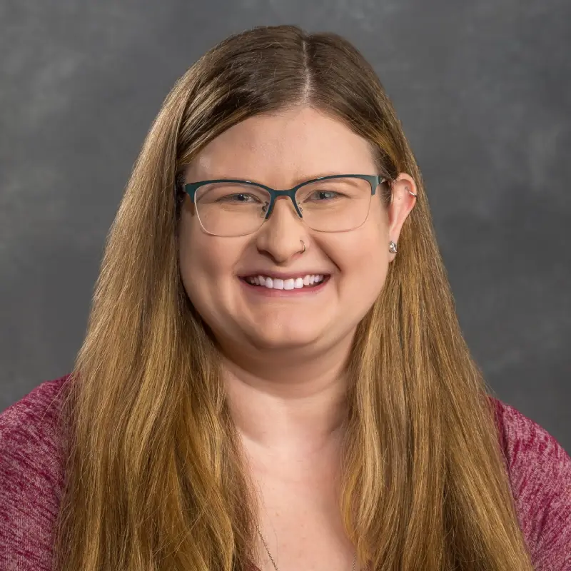 Headshot of Amy Fox