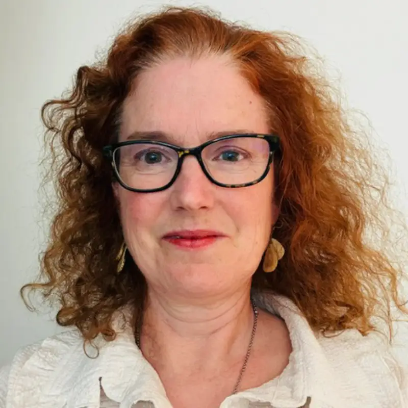 Headshot of Gretchen Ladd