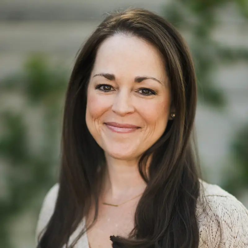 Headshot of Jennifer Richards
