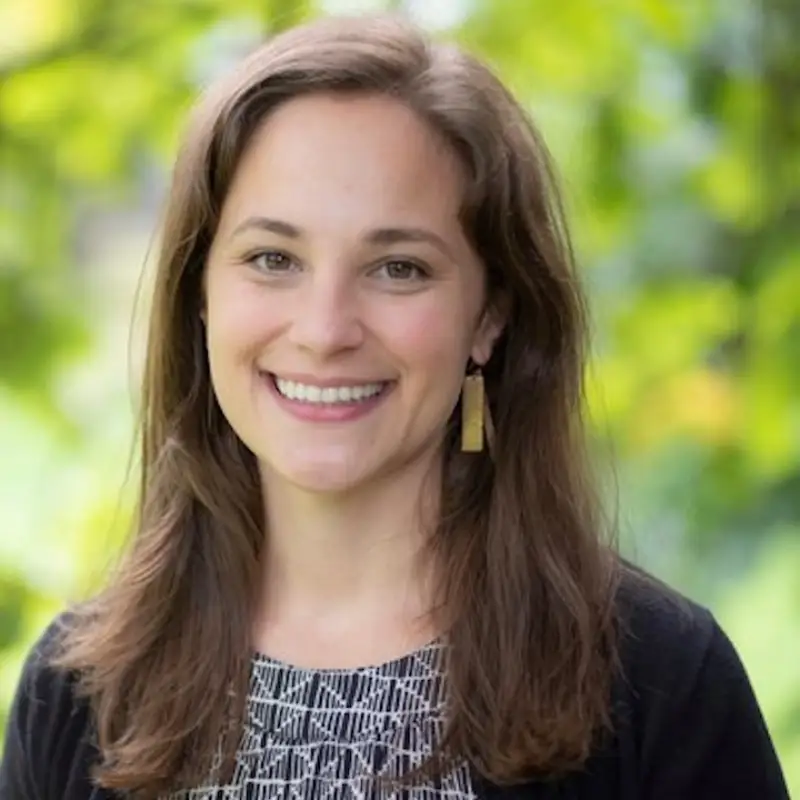Headshot of Alissa Hochman
