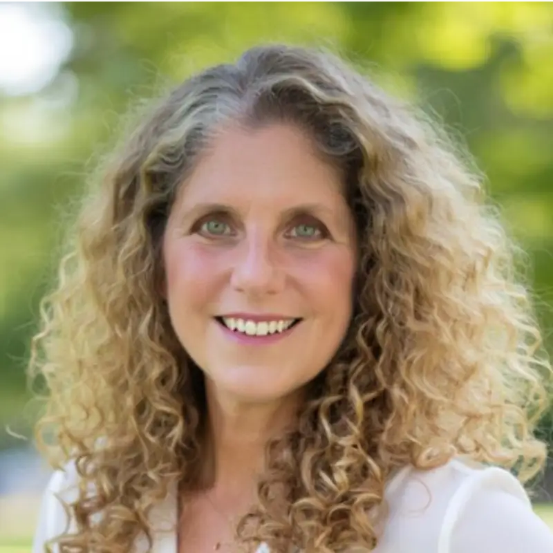 Headshot of Allison Pinto