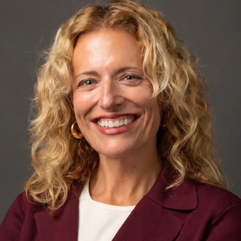 Headshot of Tracey Meyers