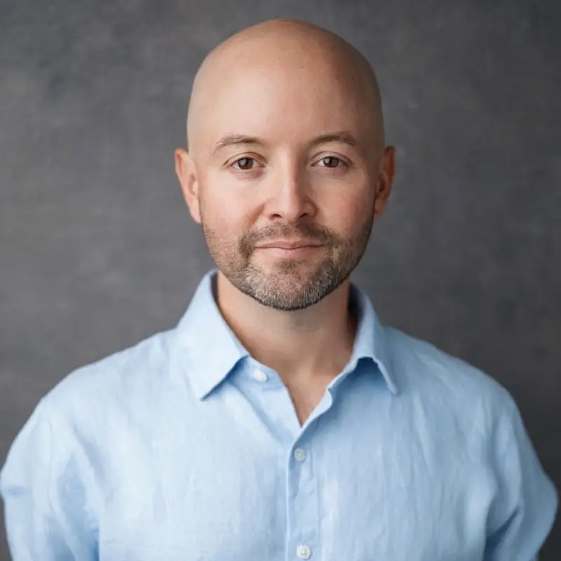 Headshot of Taylor Stearns
