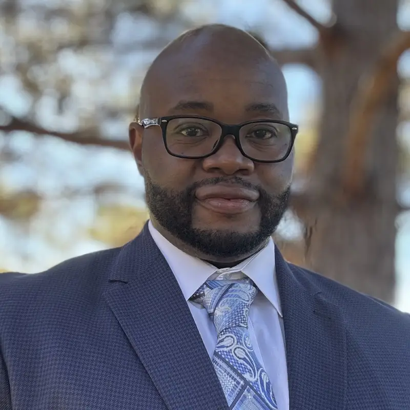Headshot of Andrew Stokes
