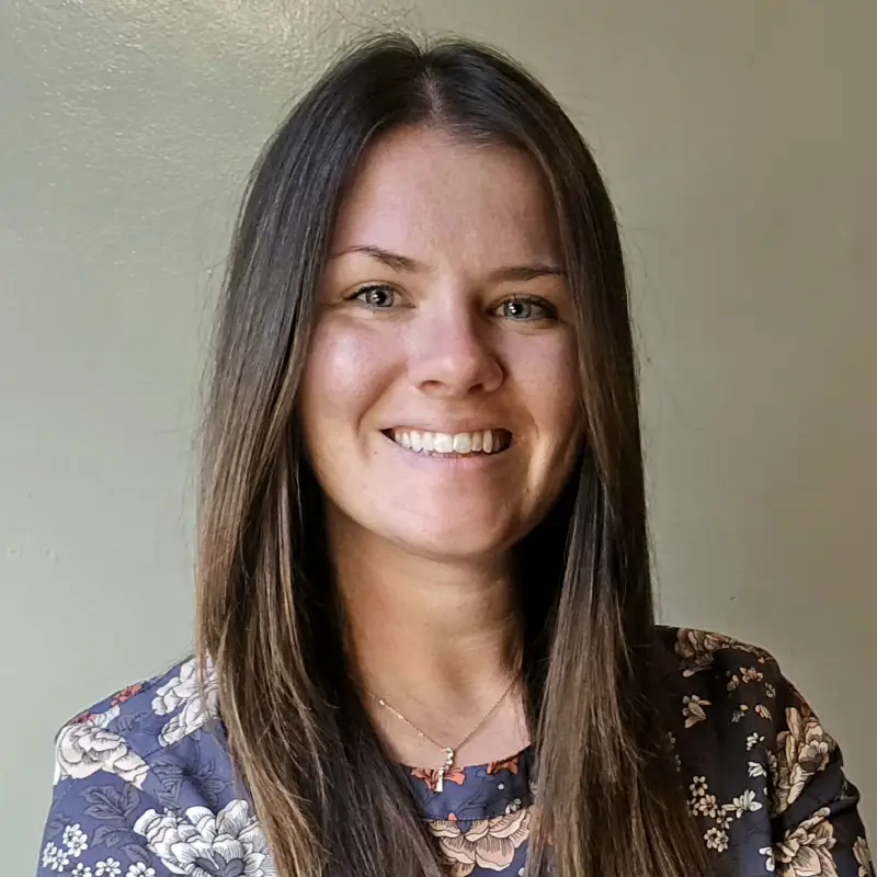 Headshot of Kristen Slapinski