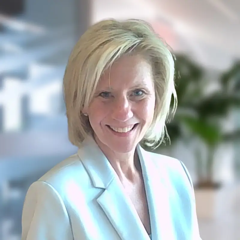 Headshot of Jennifer Kurtz-Port