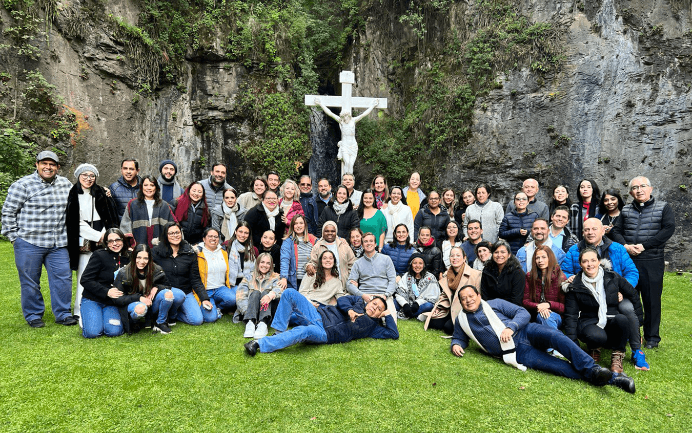 Fotografía de participantes del evento.