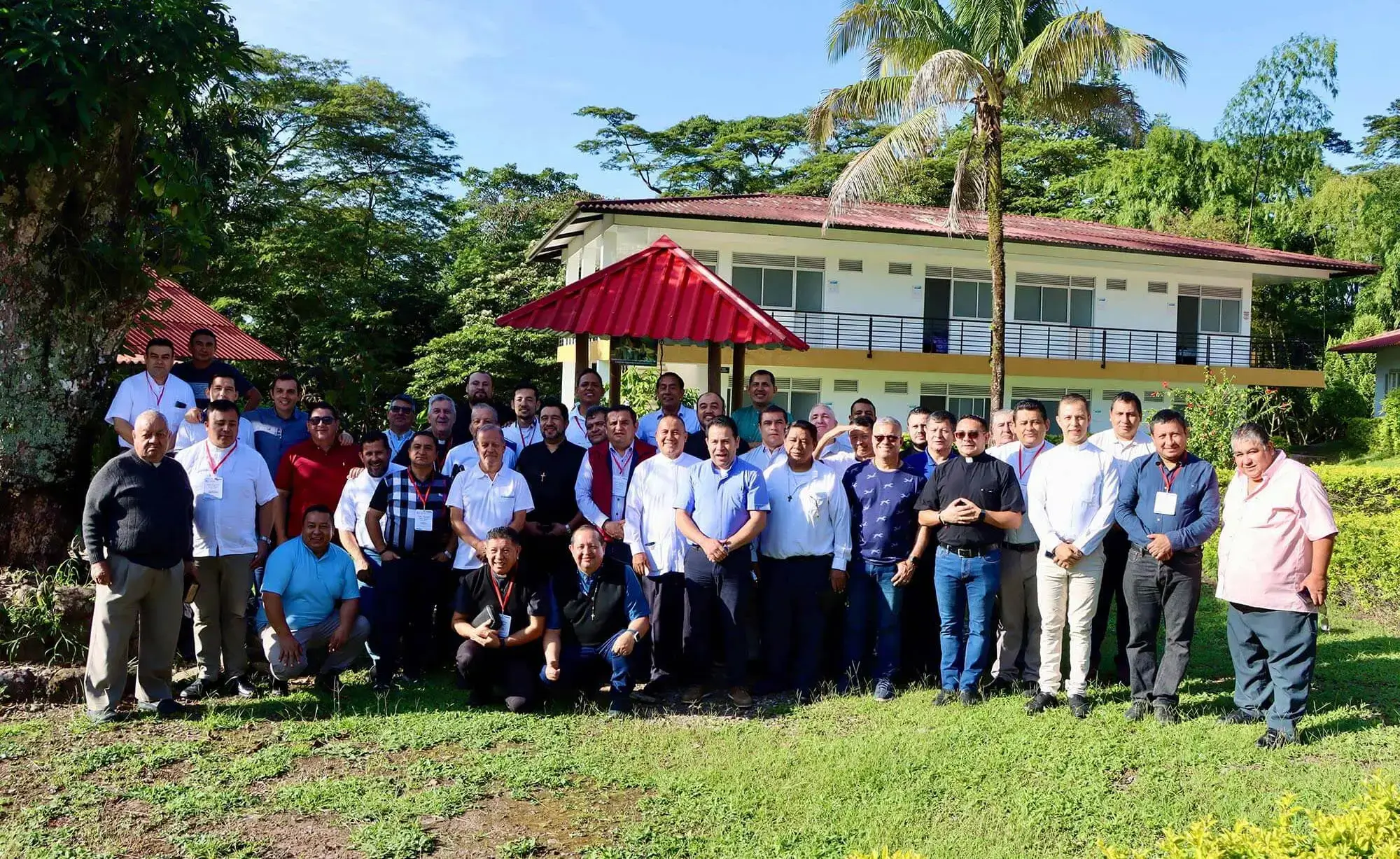 Fotografía de participantes del evento.