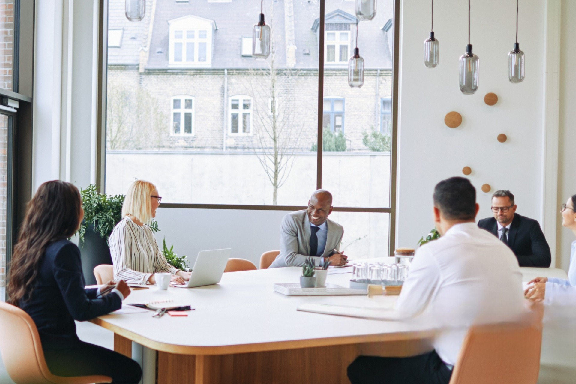 7 Expert Solutions on Managing Your Workforce Efficiently