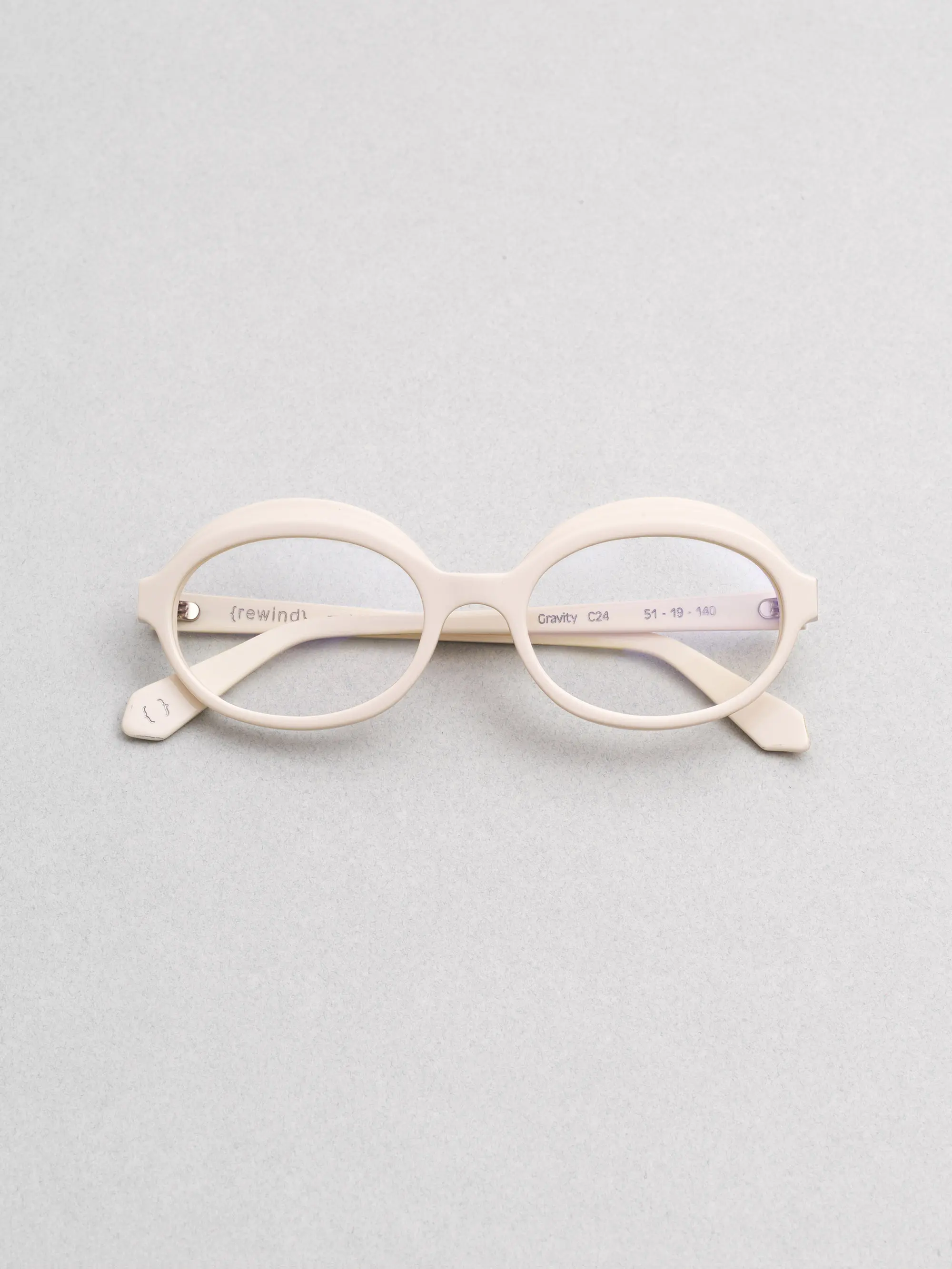 Rewind Eyewear – Gravity model, Italian vintage-inspired frames with a modern reinterpretation