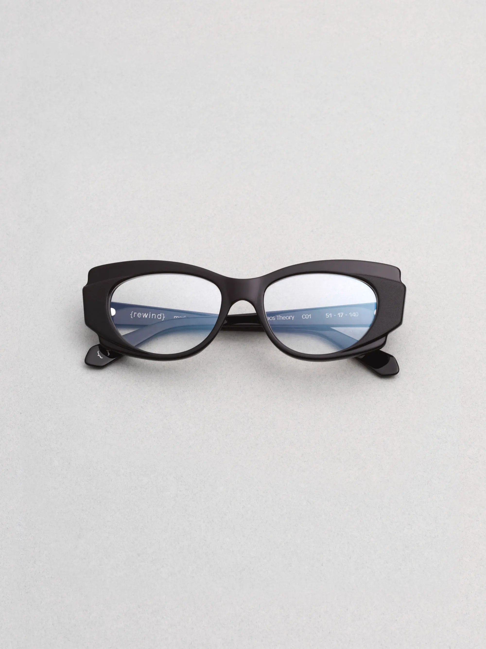 Rewind Eyewear – Chaos Theory model, contemporary Italian eyewear with 1990s inspiration
