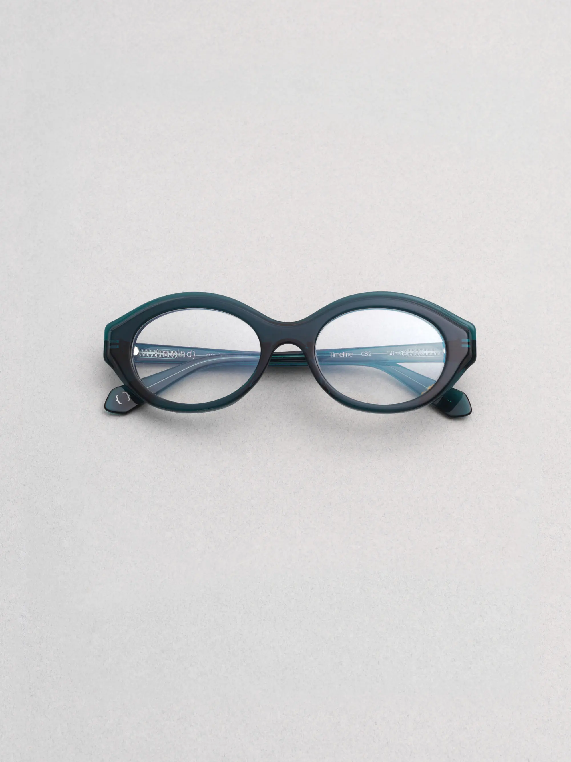 Rewind Eyewear – Timeline model, elegant Italian frames blending past and present design