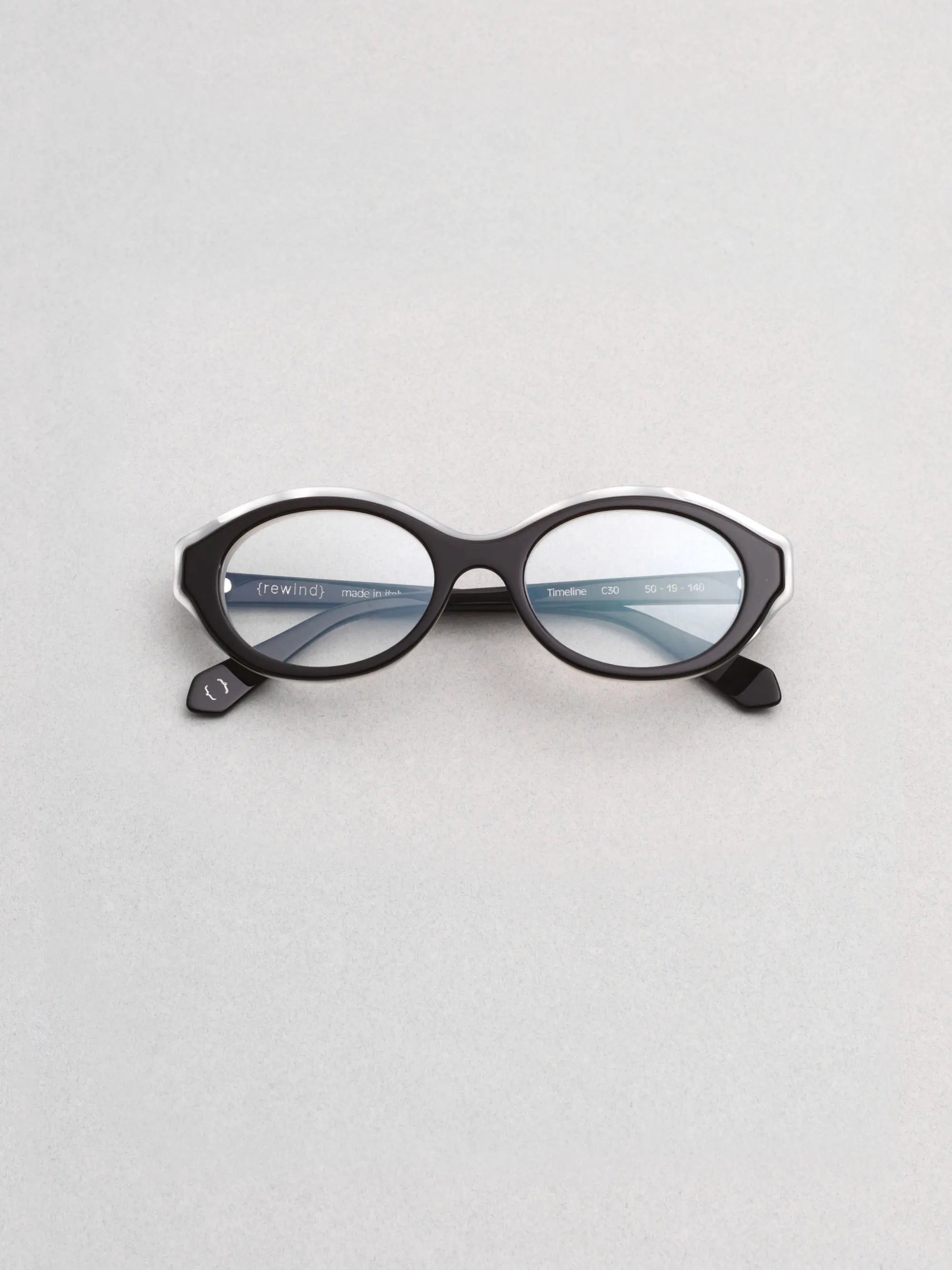 Rewind Eyewear – Timeline model, elegant Italian frames blending past and present design
