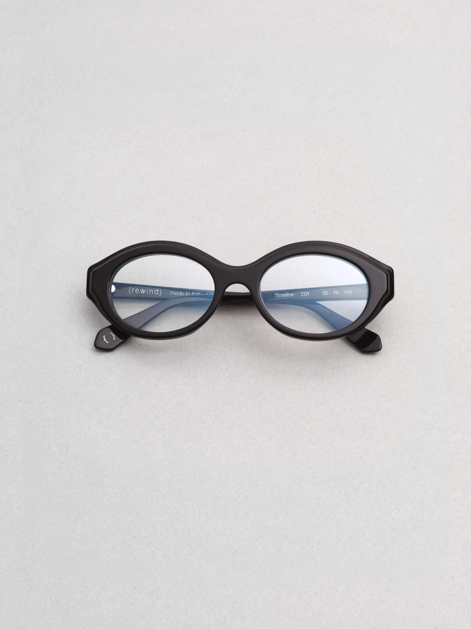 Rewind Eyewear – Timeline model, elegant Italian frames blending past and present design