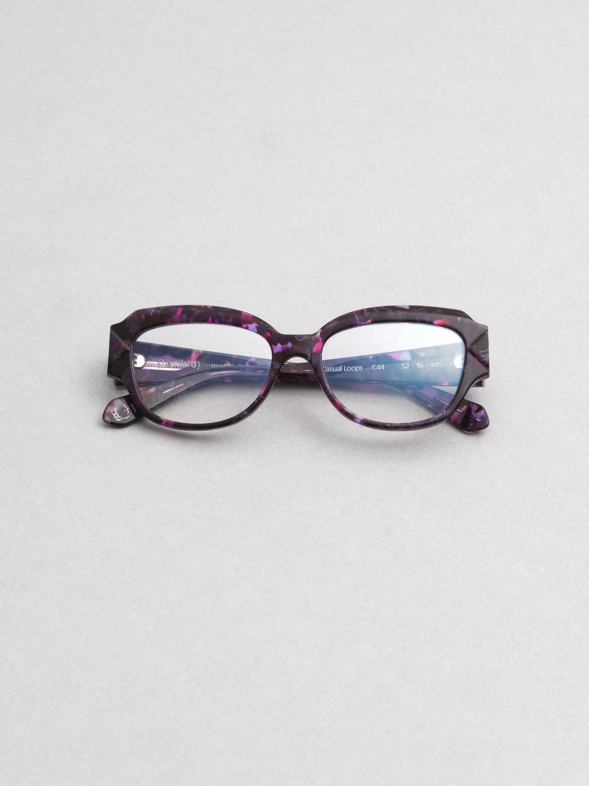 Rewind Eyewear – Casual Loops model, vintage-inspired Italian frames with a modern twist