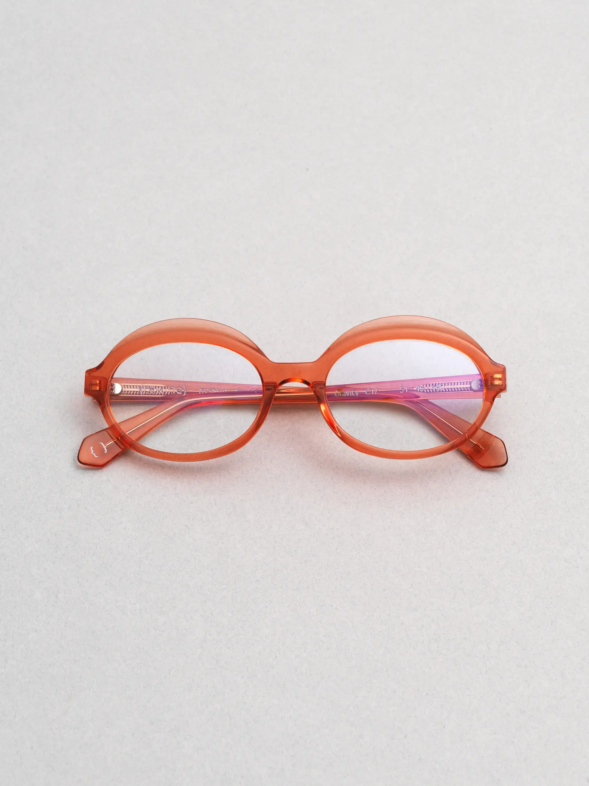 Rewind Eyewear – Gravity model, Italian vintage-inspired frames with a modern reinterpretation