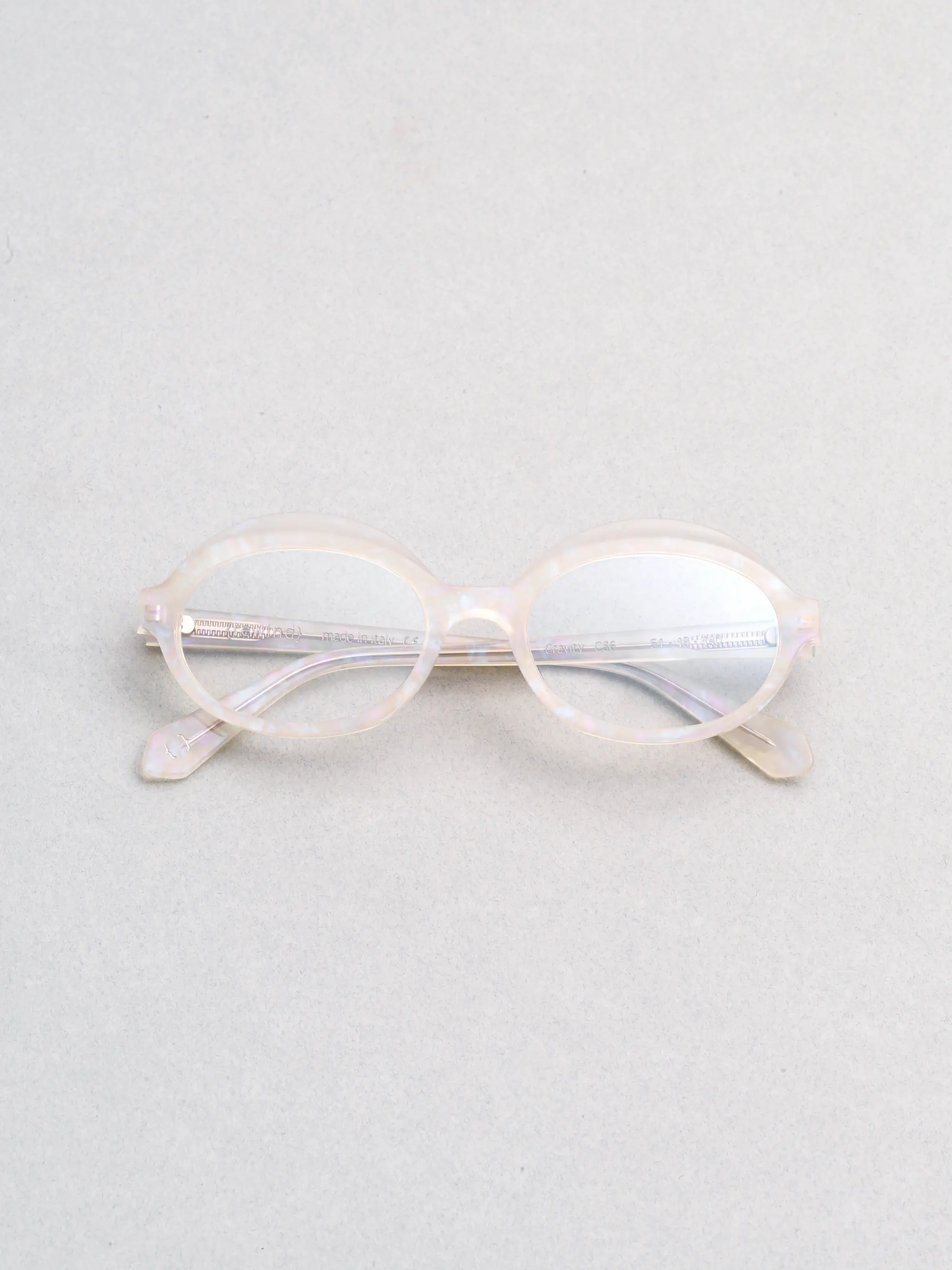 Rewind Eyewear – Gravity model, Italian vintage-inspired frames with a modern reinterpretation
