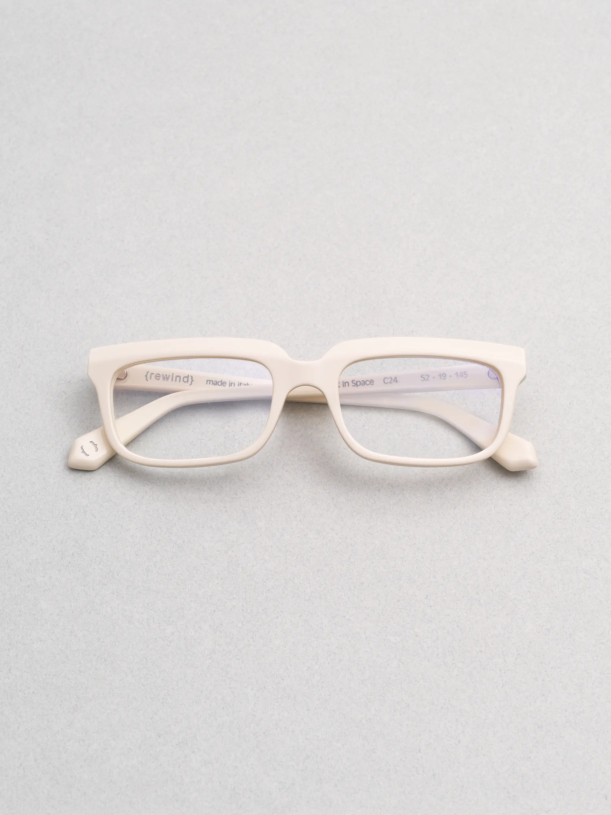 Rewind Eyewear – Lost in Space model, bold Italian design with 1990s retro inspiration