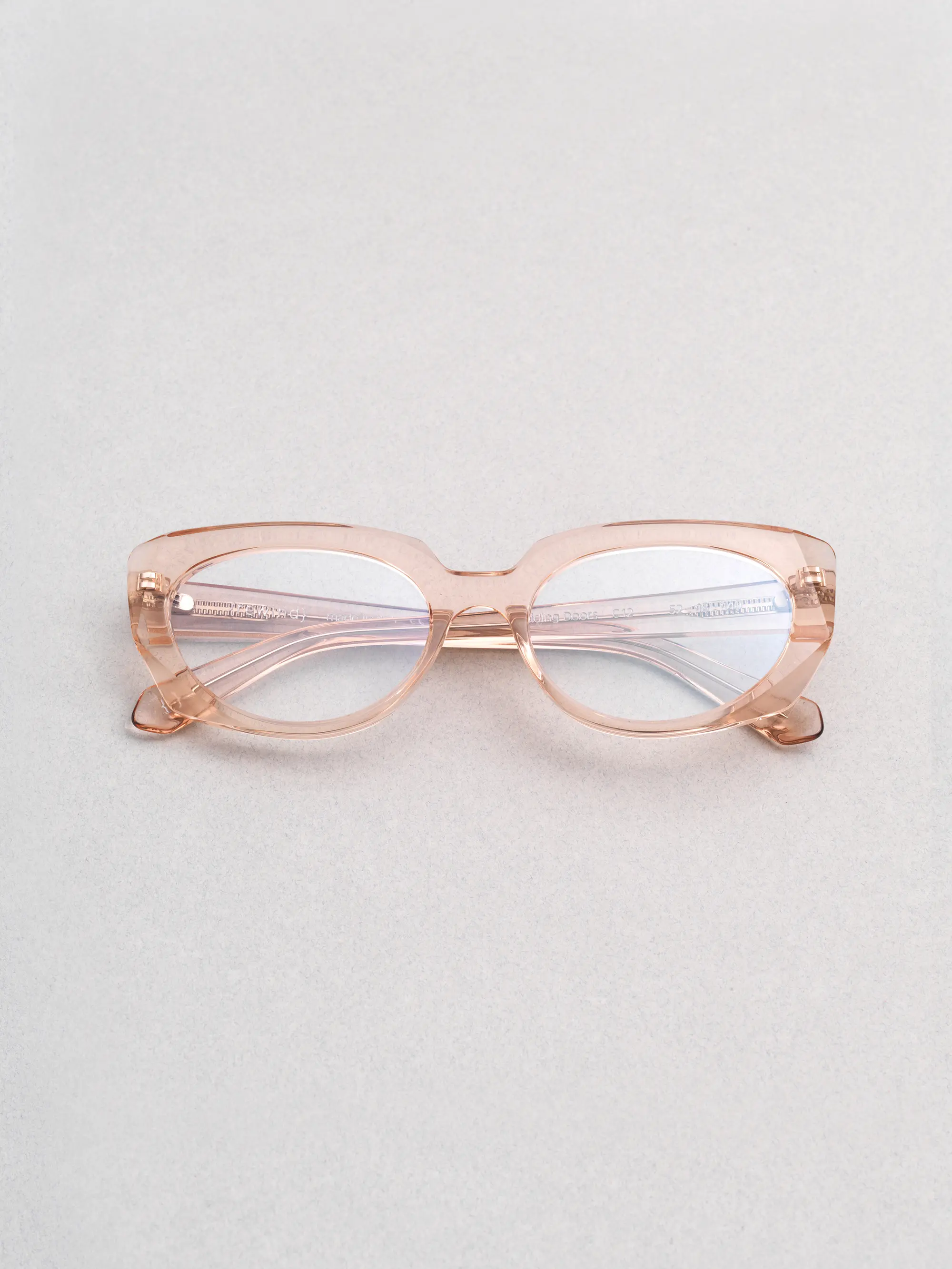 Rewind Eyewear – Sliding Doors model, contemporary Italian design with a retro touch