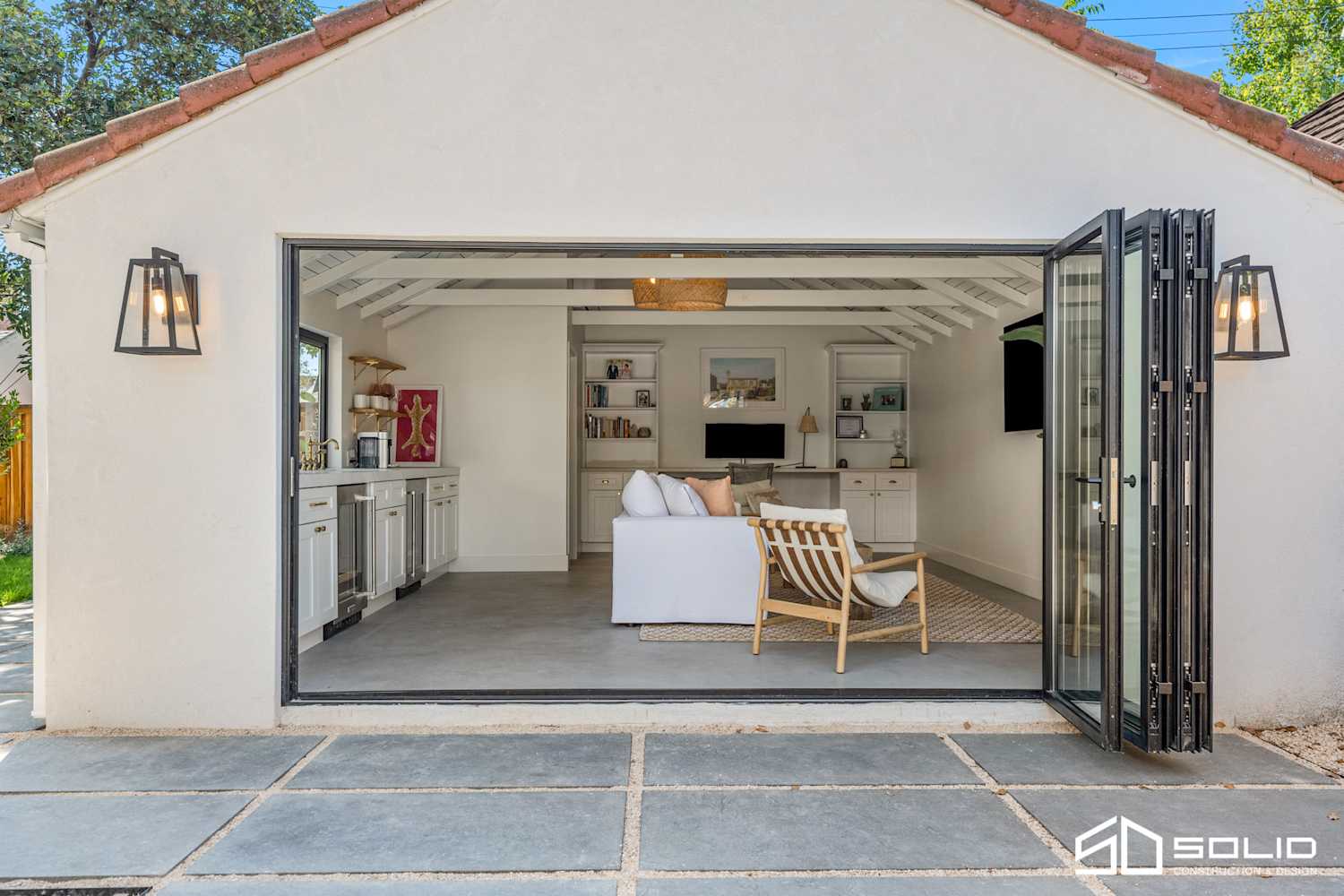 Can Garages Be Converted into Living Spaces?