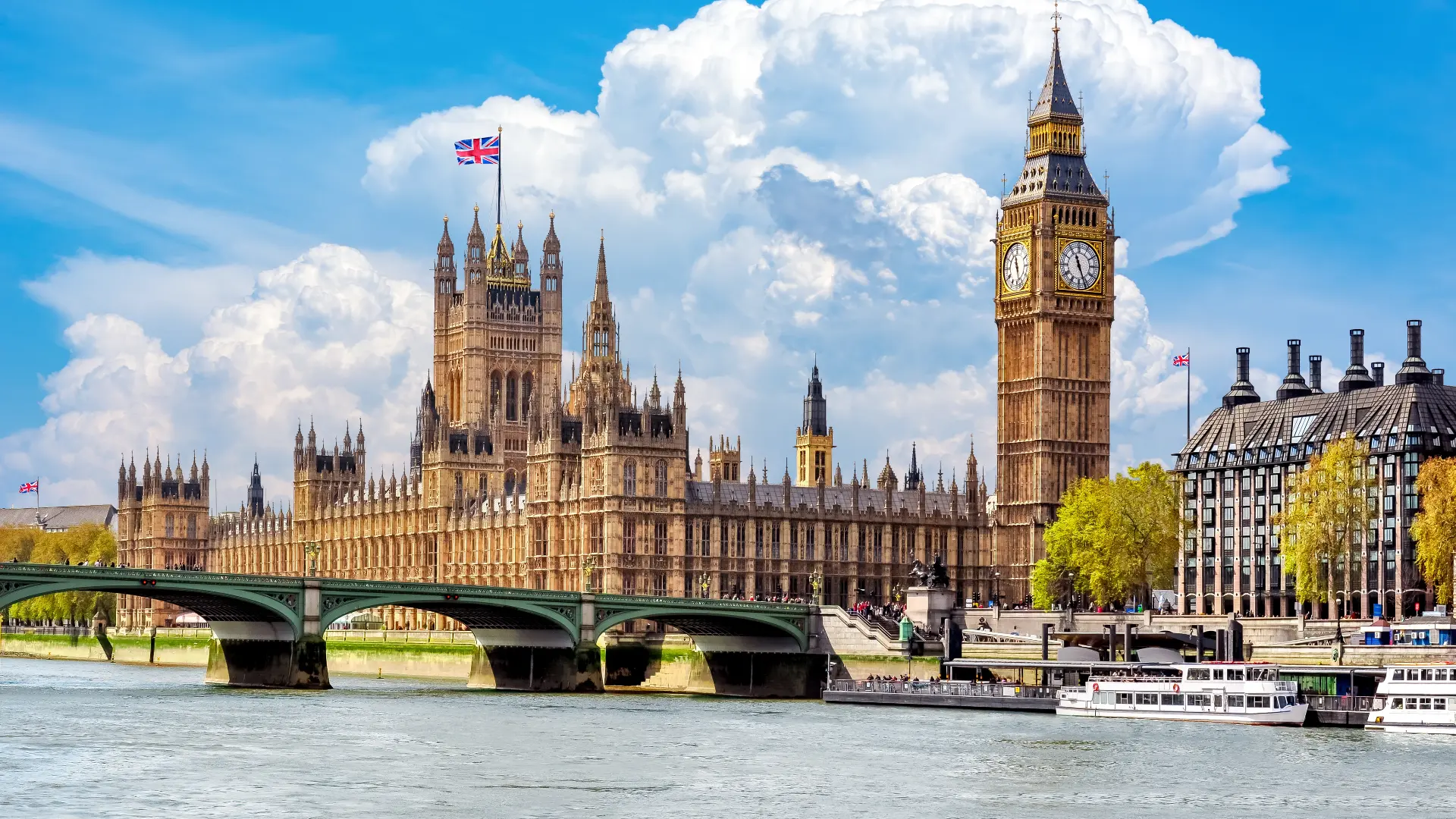 Influencer Payment Regulations in the UK Playbook