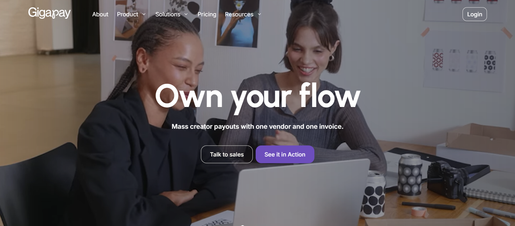 How Gigapay Powers Meltwater's Influencer Marketing Solution
