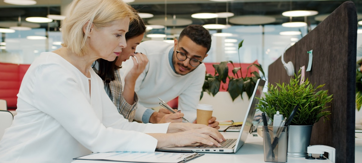 Translate Smarter with Prompt Engineering: Expert-Crafted AI Prompts for Accuracy & Speed