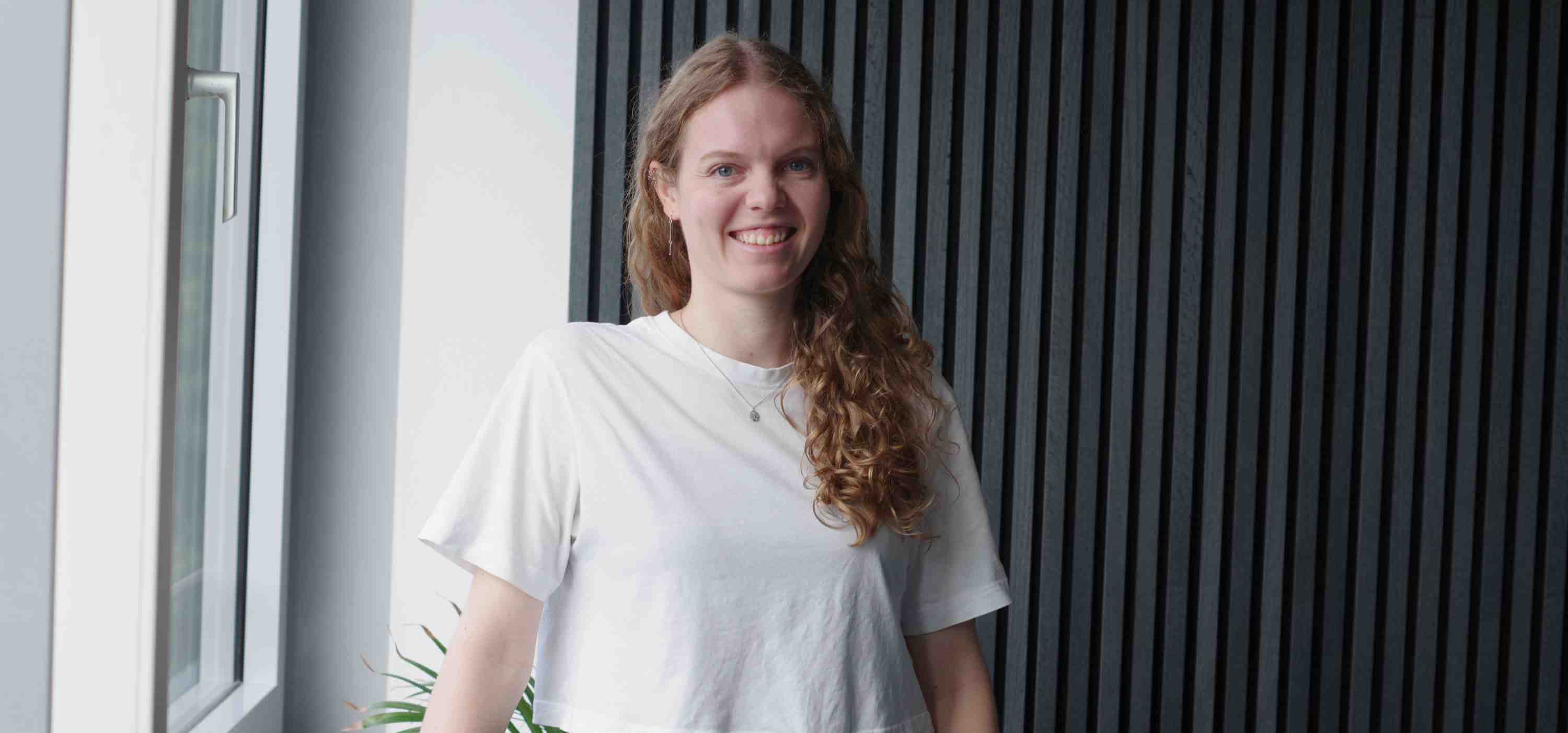 Dana Hartmann ist Backend-Developer bei ivoflow