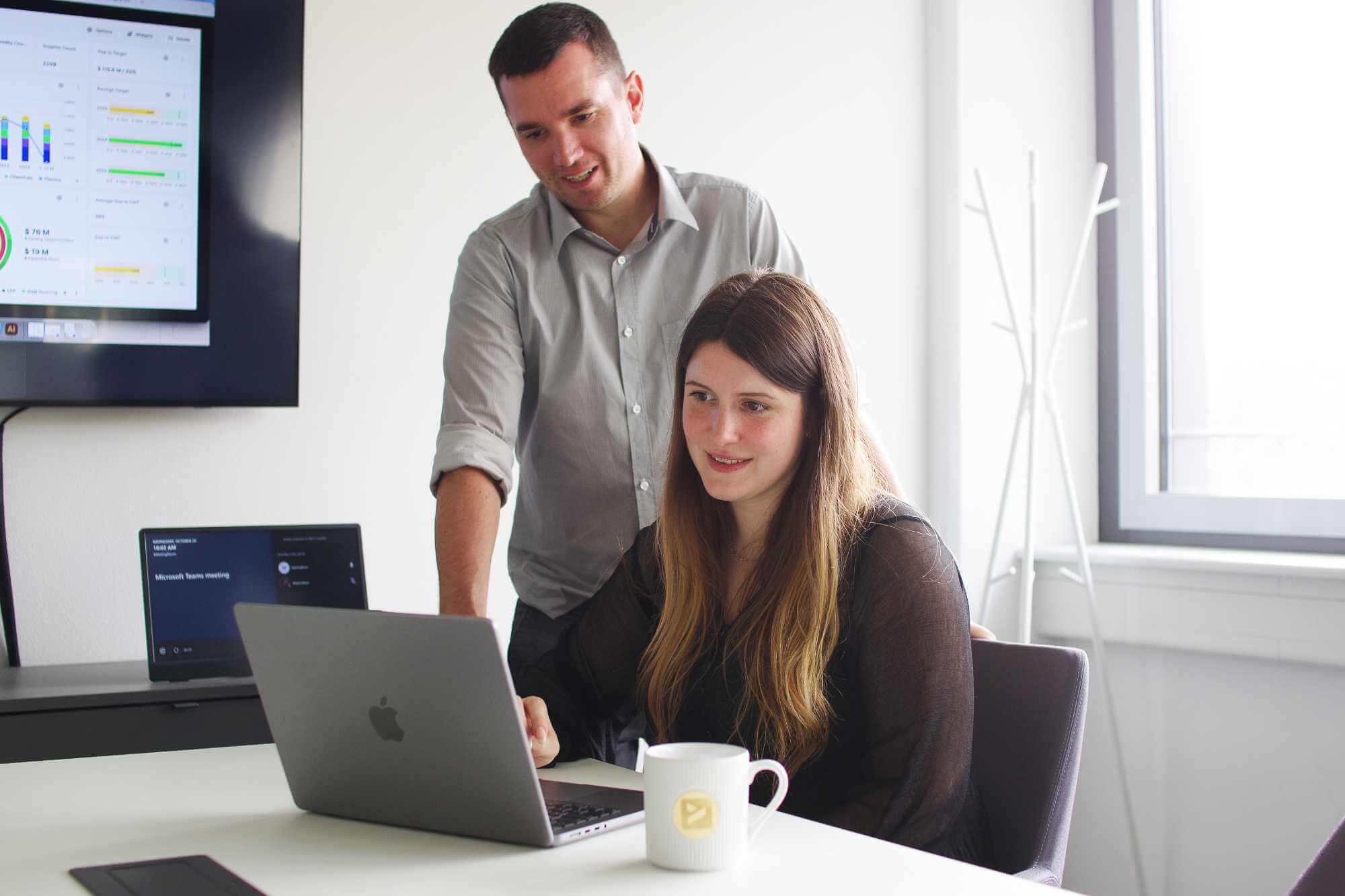 Teambesprechung mit Milena und Robin