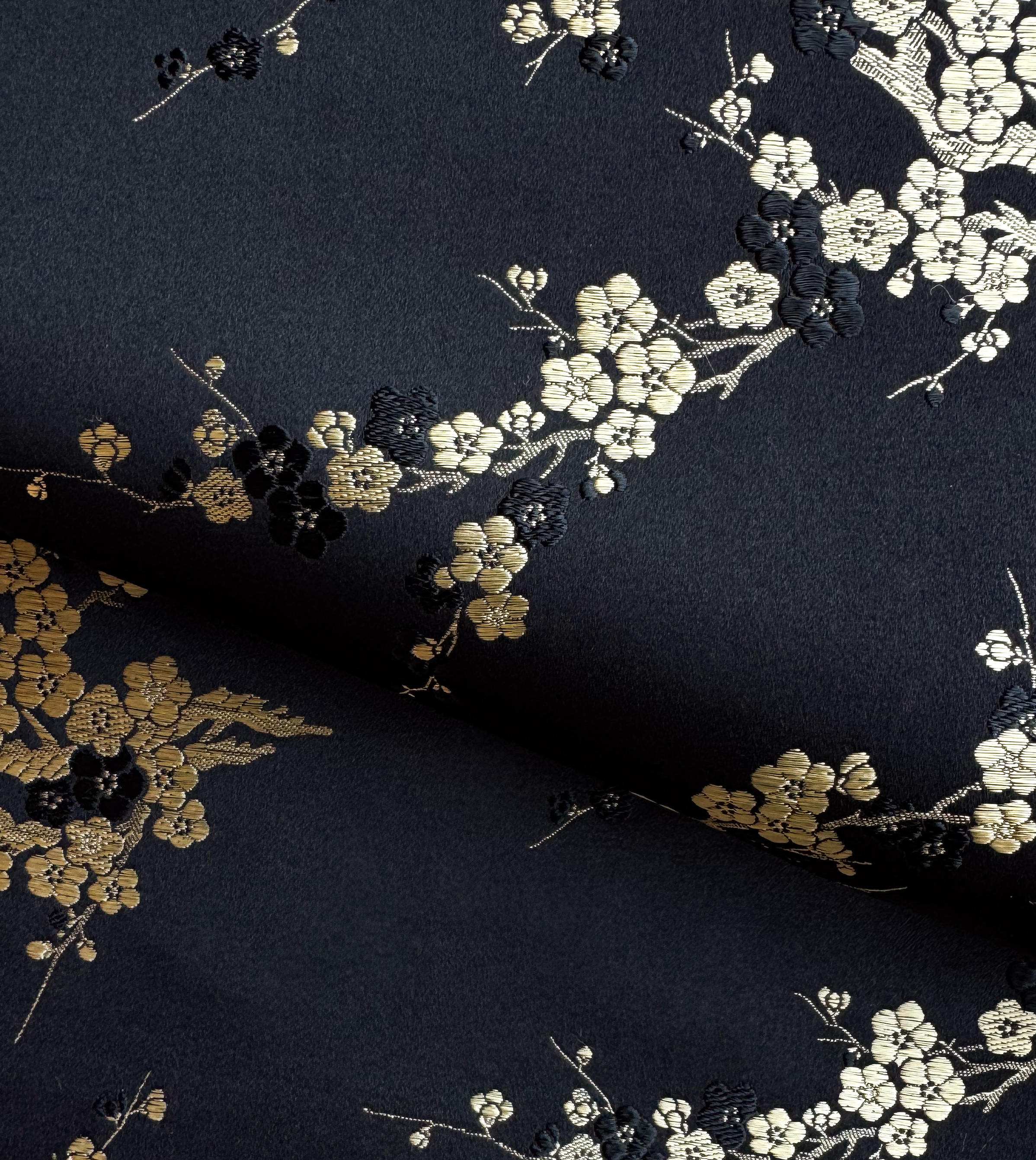 Tapestry / Gold Black Cherry Blossom