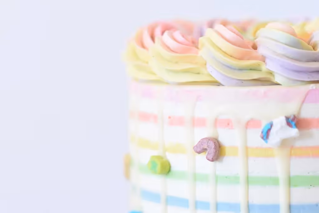 Galentine's Day Ideas: Abstract Cake Decorating