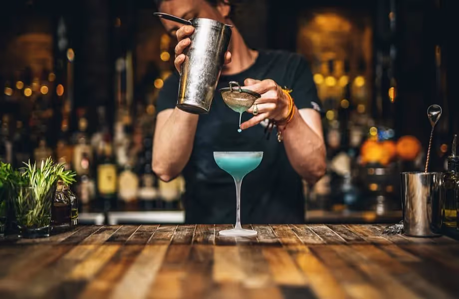 Best Cocktail Bars in Shoreditch: A Guide to the Top Spots