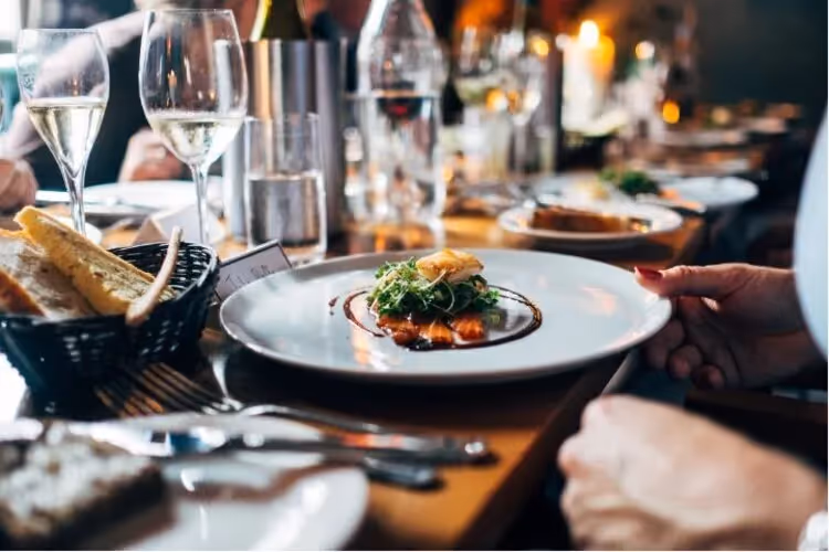 Casual Dinner Party Menu Ideas UK: Simple and Delicious Options for Your Next Gathering