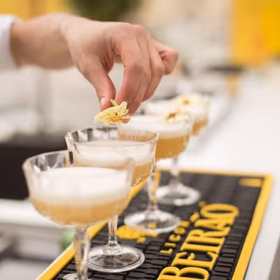 Craft Cocktail Bartender – Elevate Your Event in Hong Kong