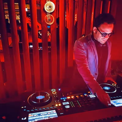 DJ Jorge Montiel – Ultimate Party Vibes in London, at Home